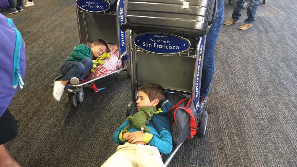 Voyager avec les enfants : l'aéroport