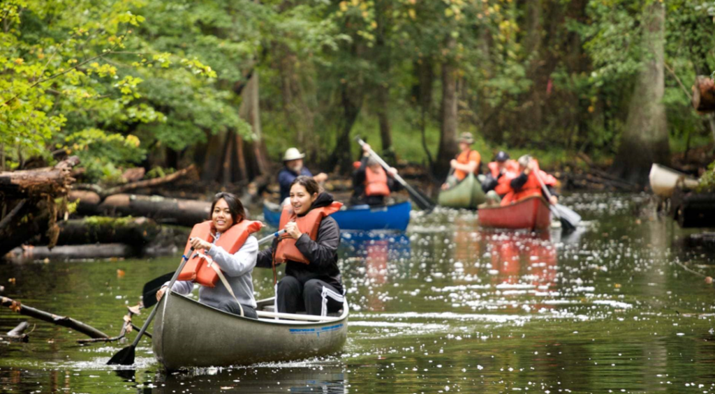 Canoë au Canada en automne